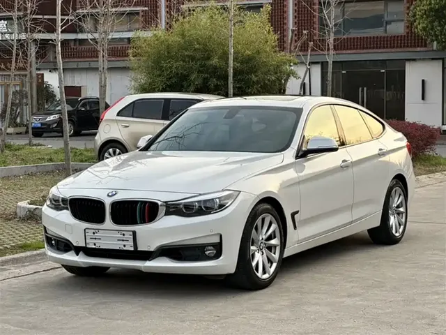 BMW 3 Series GT 2018 320i Fashion