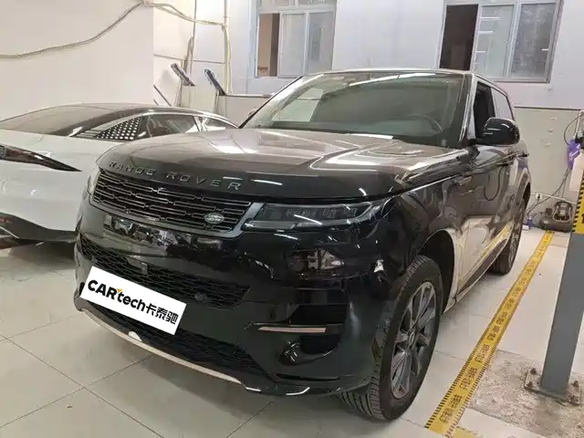 Land Rover Range Rover Sport 2024 400PS Dynamic SE
