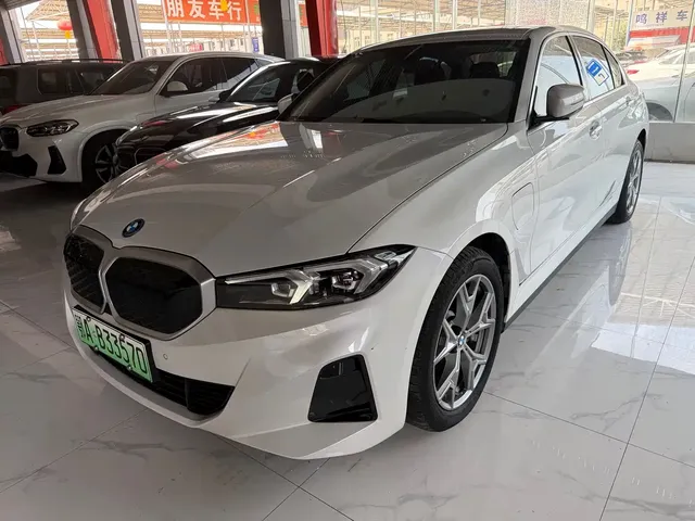 BMW i3 2025 eDrive 35 L