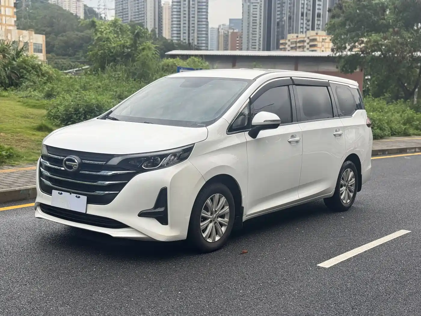 GAC Trumpchi M6 2019 270T Automatic Elite (7-seater) China V
