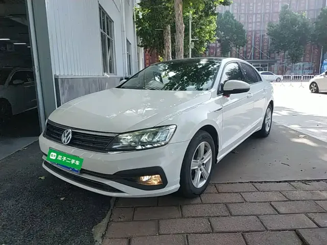 Volkswagen Lamando 2021 230TSI DSG Fashion Edition