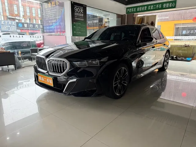 BMW 5 Series 2024 530Li Leading M Sport Package