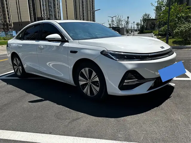 Geely Galaxy A7 2025 EM-i 70km Luxury Edition