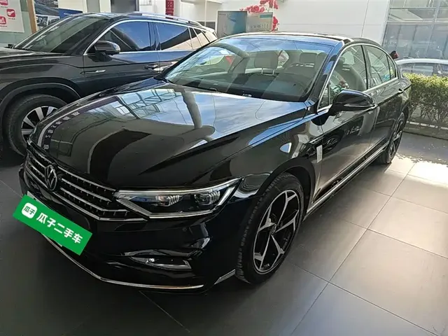 Volkswagen Magotan 2023 2 Million Units Anniversary Edition 330TSI DSG Leading Type