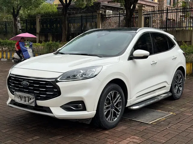 Ford Escape 2020 EcoBoost 245 AWD Premium Edition