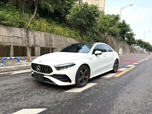 Mercedes-Benz A-Class 2023 A 200 L Fashion
