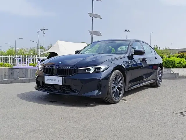 BMW 3 Series 2025 330Li M Sport Night Edition