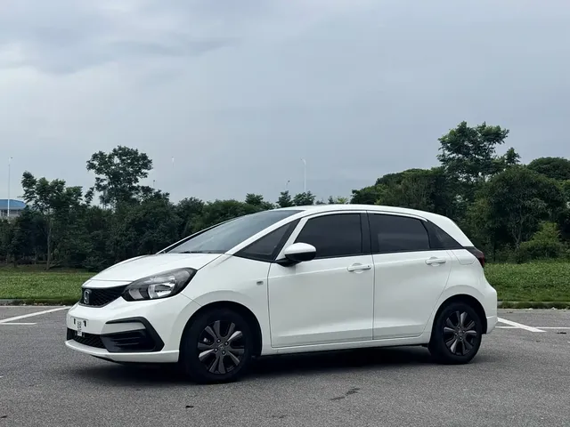 Honda Fit 2022 1.5L CVT Trend Sunroof Edition