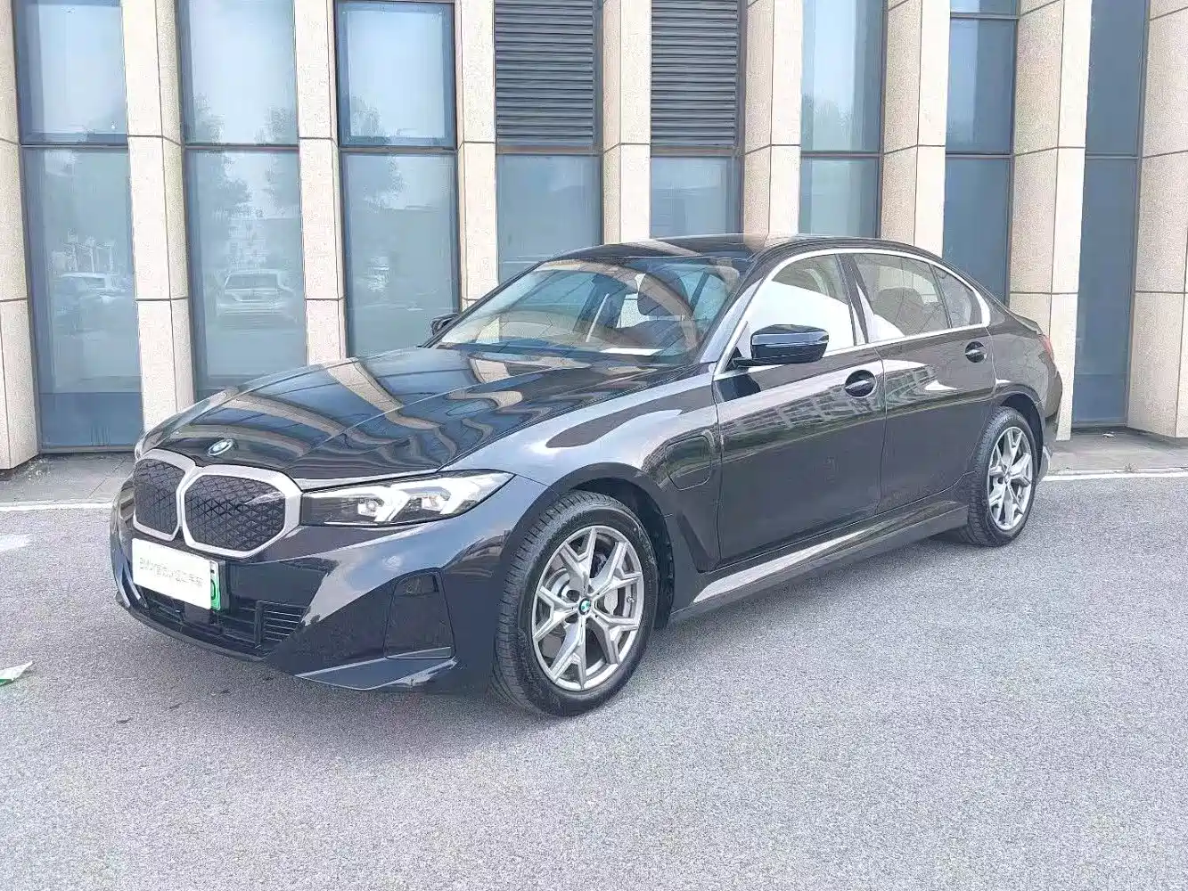 BMW i3 2025 eDrive 35 L