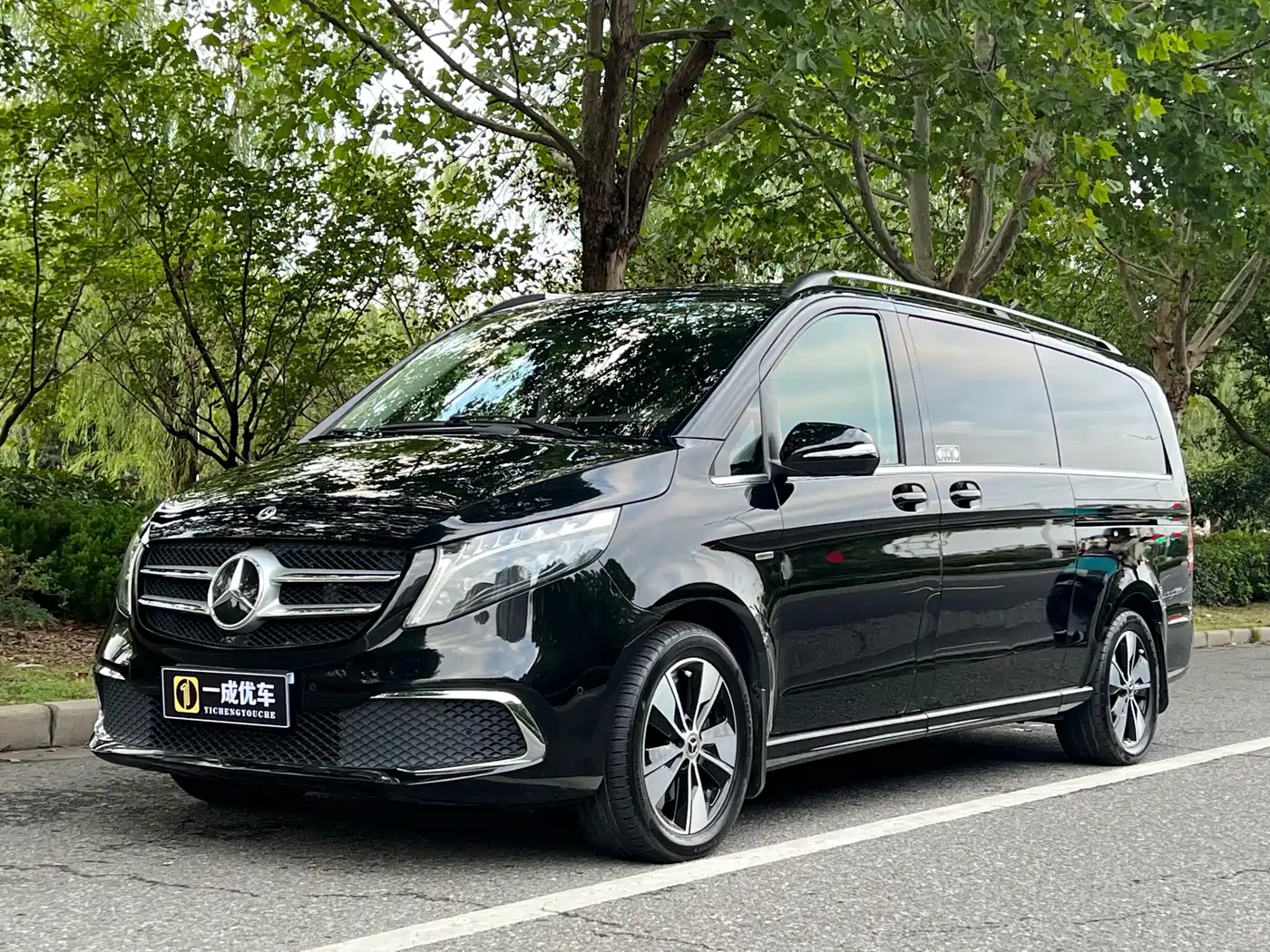 Mercedes-Benz V-Class 2022 V 260 L Long Wheelbase Prestige Edition