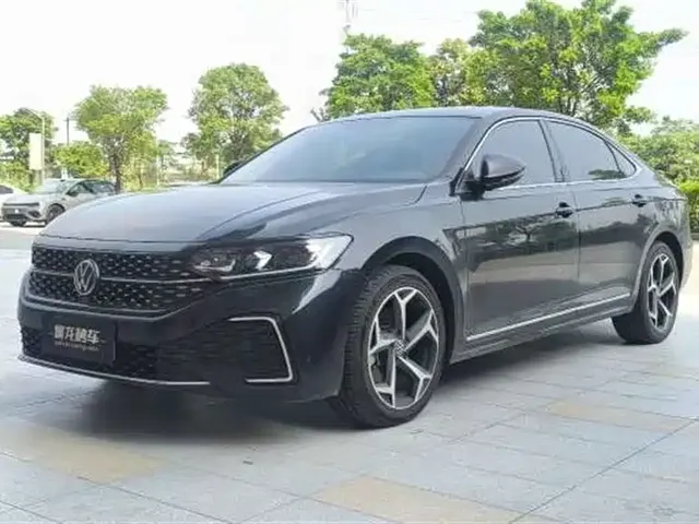 Volkswagen Passat 2024 330TSI Starlight Elite Edition