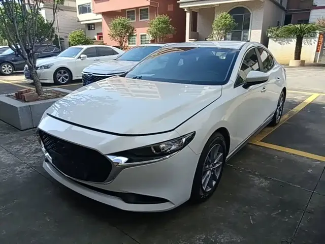 Mazda 3 Axela 2022 Mazda3 2.0L Automatic Sport Edition