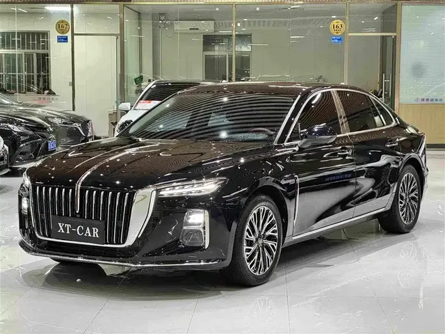 Hongqi H5 2024 2.0T Automatic Smart Connect Flag Smooth Edition