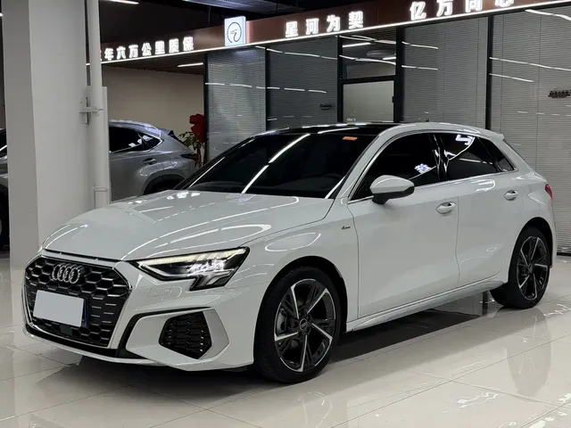 Audi A3 2023 Sportback 35 TFSI Fashion Sport