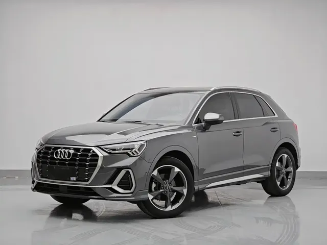 Audi Q3 2023 35 TFSI Fashion Dynamic (1.4T)