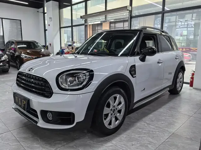 MINI COUNTRYMAN 2019 1.5T COOPER ALL4 Classic Weekend Travel
