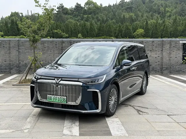 Voyah Auto Voyah Dreamer 2025 PHEV AWD Flagship Kunpeng Edition