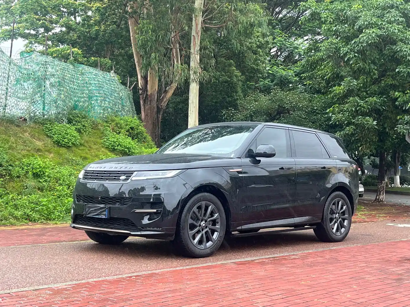 Land Rover Range Rover Sport 2024 400PS Dynamic SE