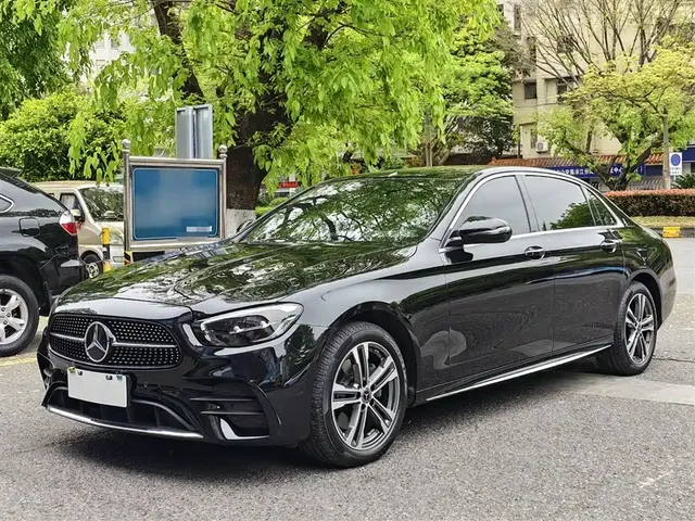 Mercedes-Benz E-Class 2022 Facelift E 260 L Sport