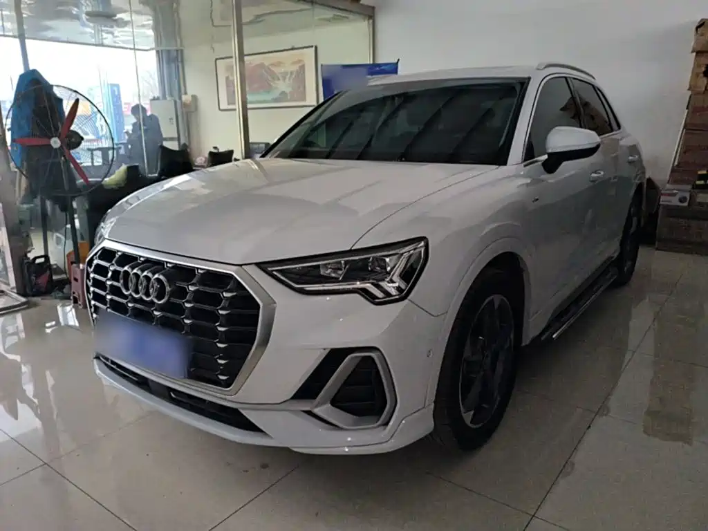 Audi Q3 2023 35 TFSI Fashion Dynamic Model (1.5T)