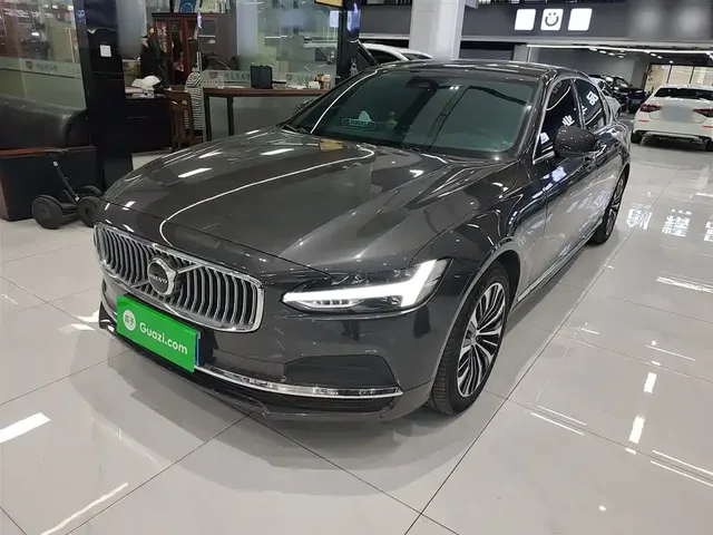 Volvo S90 2025 B5 Zhiyi Luxury Edition