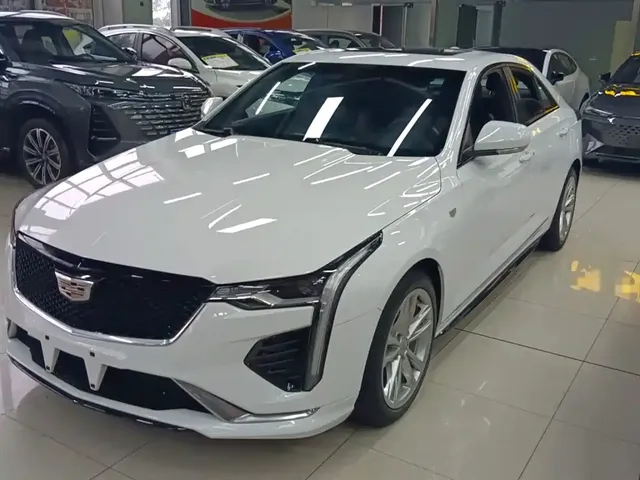 Cadillac CT4 2022 28T Fashion Style
