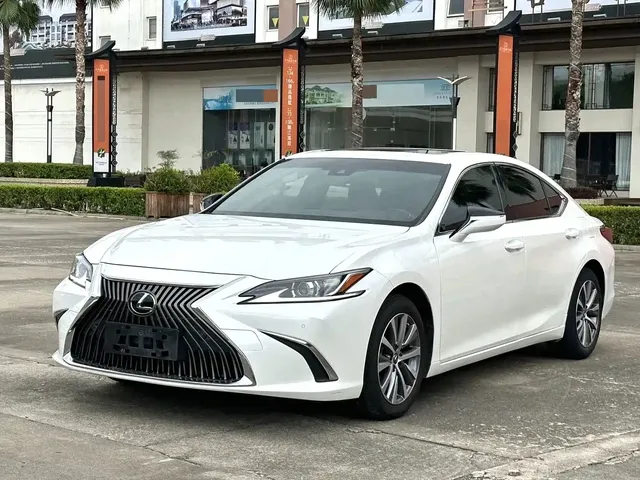 Lexus ES 2020 200 Excellence