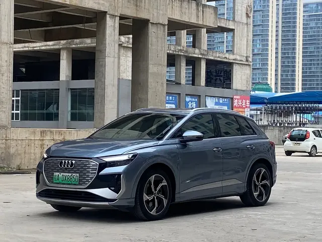 Audi Q4 e-tron 2023 50 e-tron quattro Creation Edition