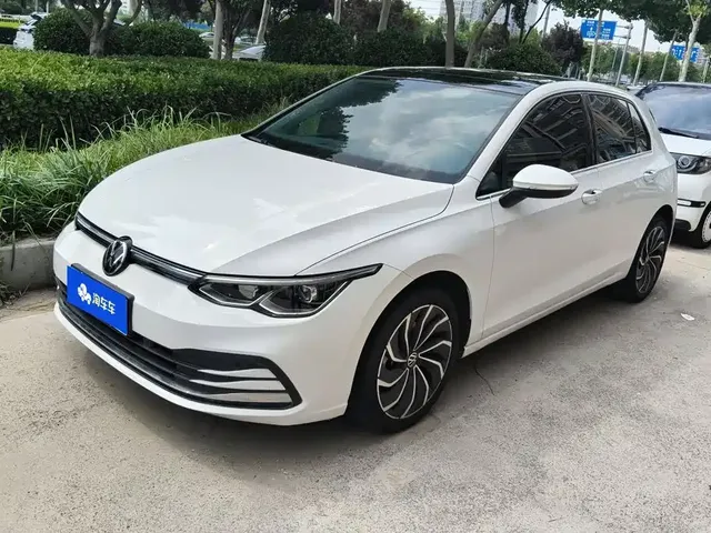 Volkswagen Golf 2021 200TSI DSG Pro