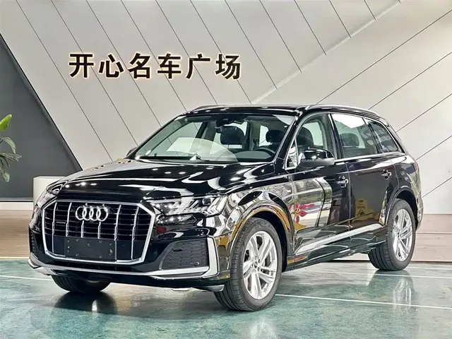 Audi Q7 2023 45 TFSI quattro S line Sport