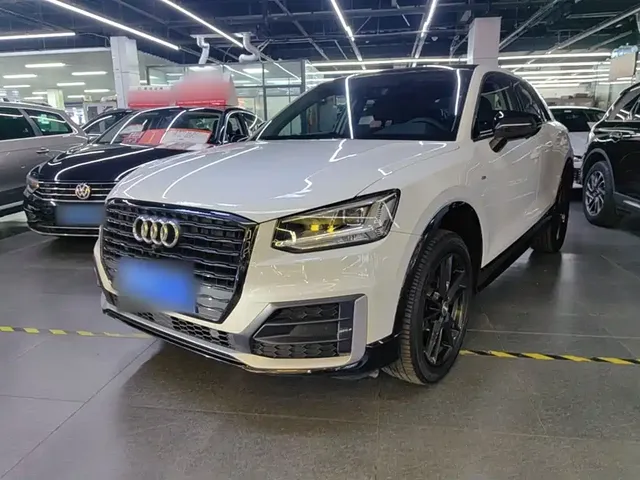 Audi Q2L 2020 35 TFSI Progressive Dynamic Model