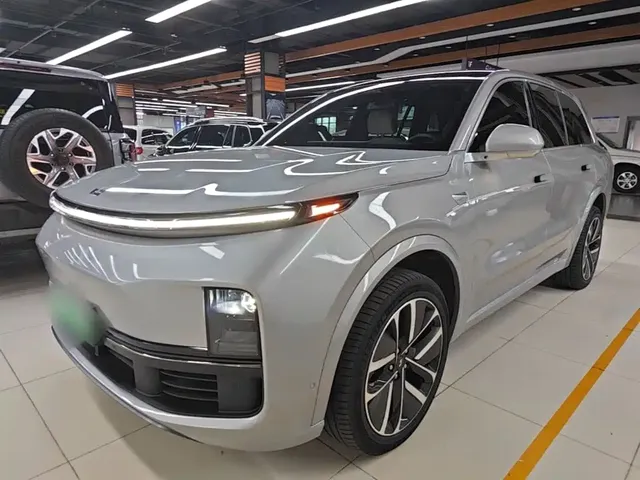 Li Auto Li L8 2023 Pro