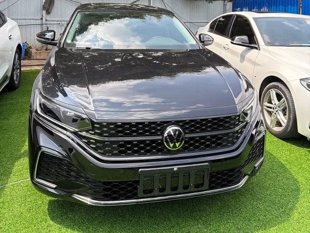 Volkswagen Passat 2024 Model 380TSI Starlight Elite