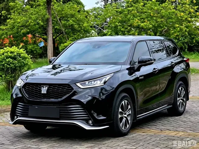 Toyota Crown Kluger 2023 2.5L HEV FWD Progressive Edition (5-seater)