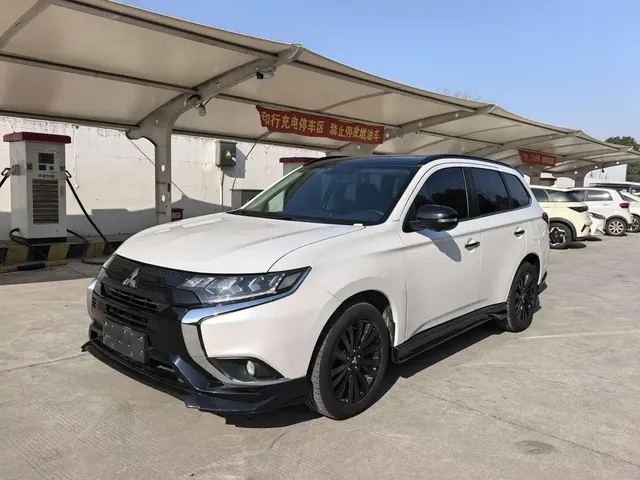 Mitsubishi Outlander 2021 2.4L 4WD Yaodong Edition 5-seater