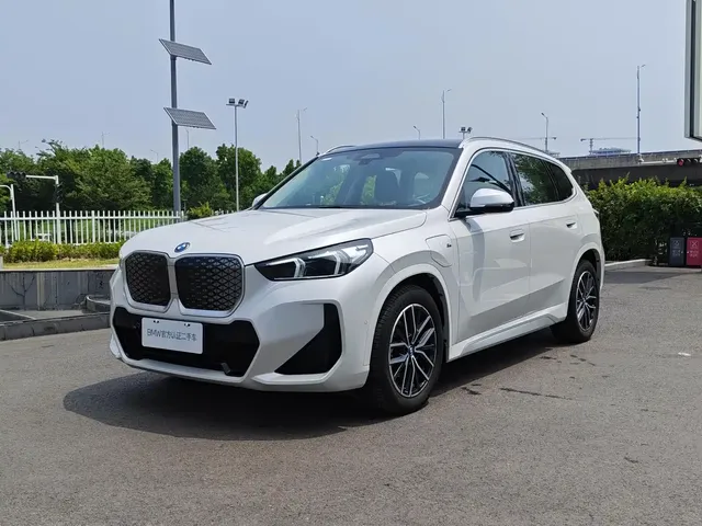 BMW iX1 2025 eDrive25L M Sport Package