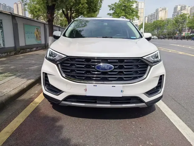 Ford Edge 2021 PLUS EcoBoost 245 FWD Platinum Sharp 5-seater