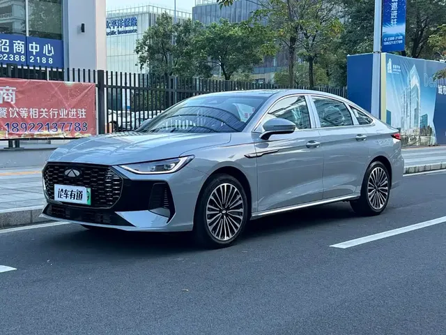 Chery Fengyun A8L 2025 1.5TGDI 145km Luxury