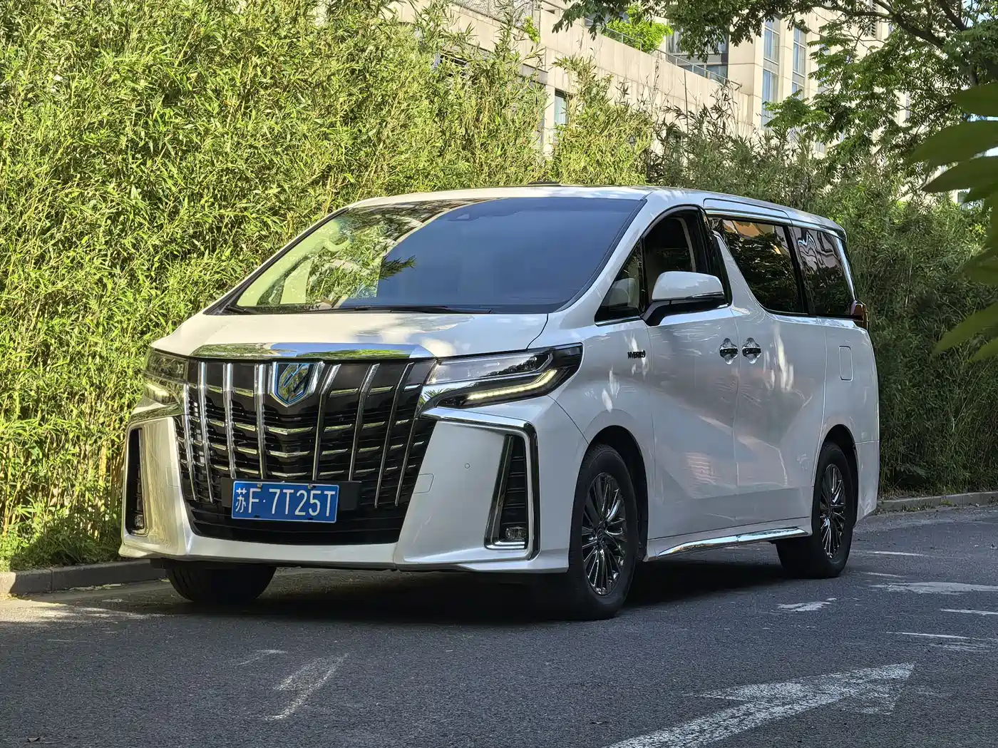 Toyota Alphard 2021 Hybrid 2.5L Premium