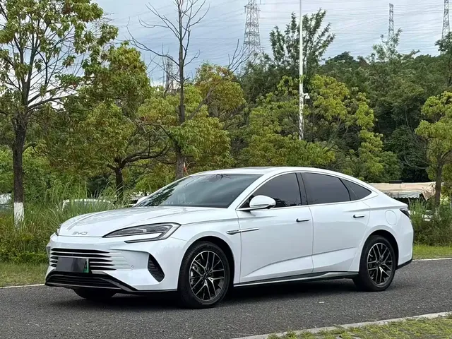 BYD Seal 2023 DM-i 1.5T 121km Premium
