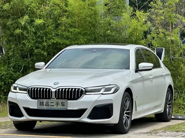 BMW 5 Series 2022 525Li M Sport Package