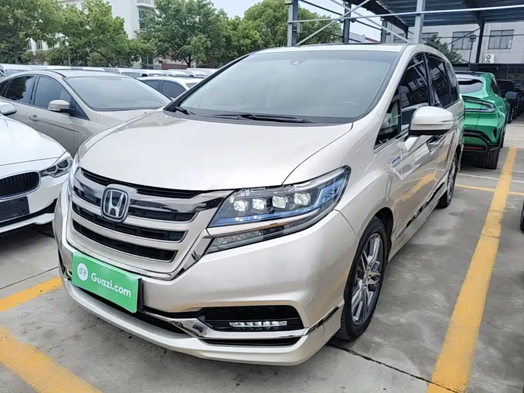 Honda Elysion 2019 2.0L Hybrid Luxury Edition