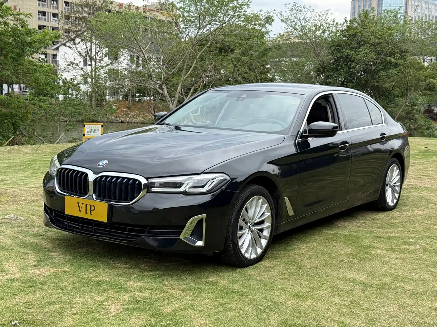 BMW 5 Series 2021 Facelift 525Li Luxury Package
