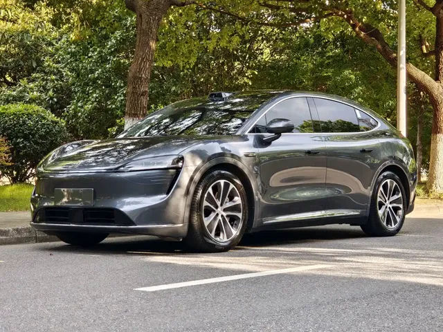 Zhijie Luxeed R7 2024 Pure Electric 802km Max