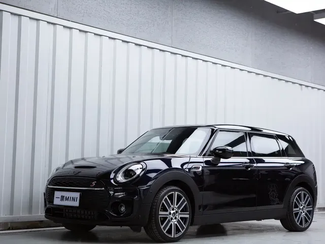 MINI CLUBMAN 2023 2.0T COOPER S Connoisseur