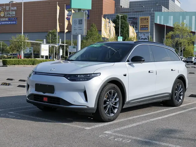 Leapmotor C11 2023 Pure Electric 580 AWD Performance Edition