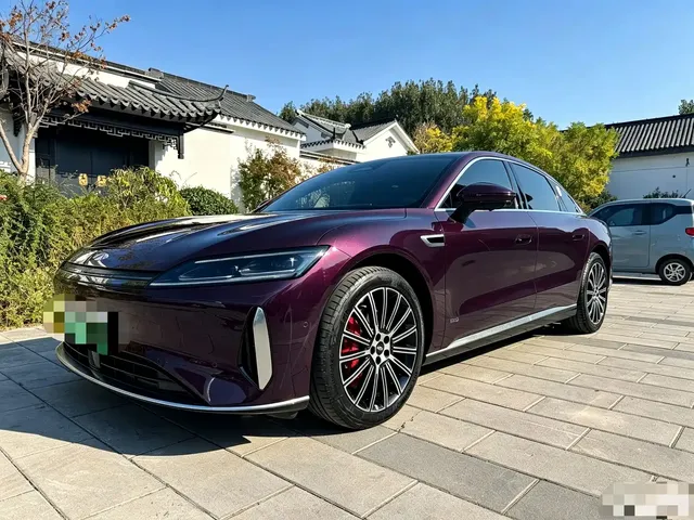 Chery Fengyun A9L 2025 Model 4WD High-performance Summit Edition