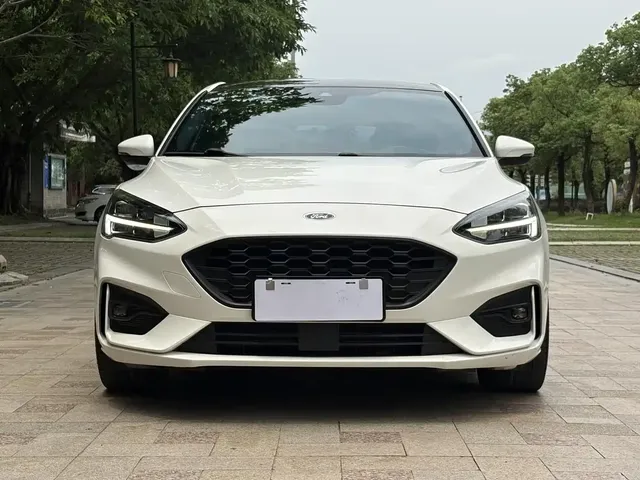 Ford Focus 2021 Hatchback EcoBoost 180 Automatic ST Line
