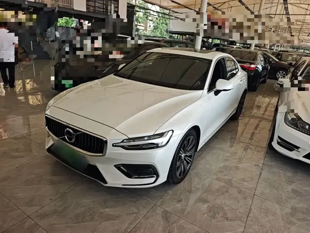 Volvo S60 2022 B4 Smart Vision Luxury Edition