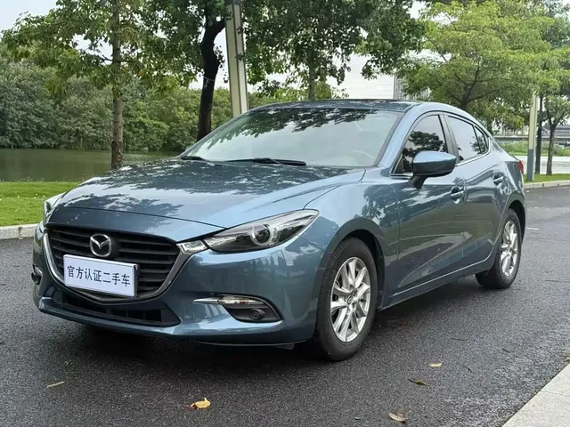 Mazda 3 Axela 2017 Sedan 1.5L Automatic Luxury China V